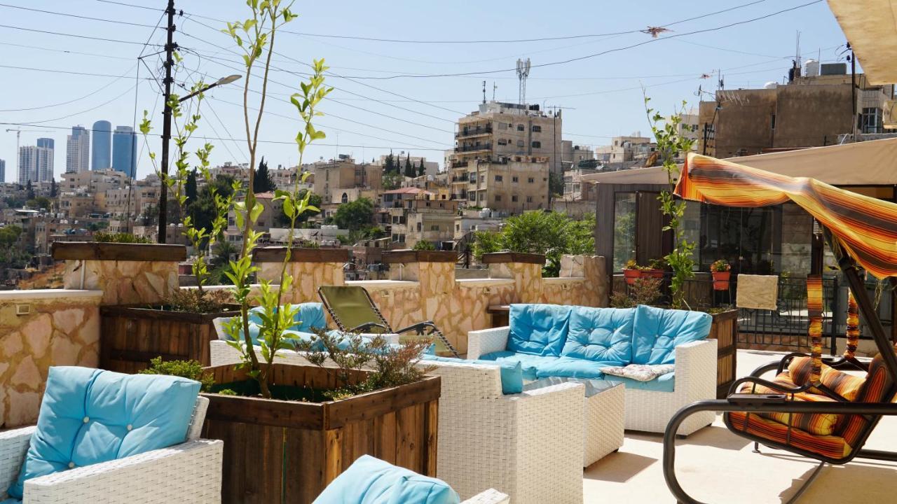 Carob Hostel Amman Luaran gambar
