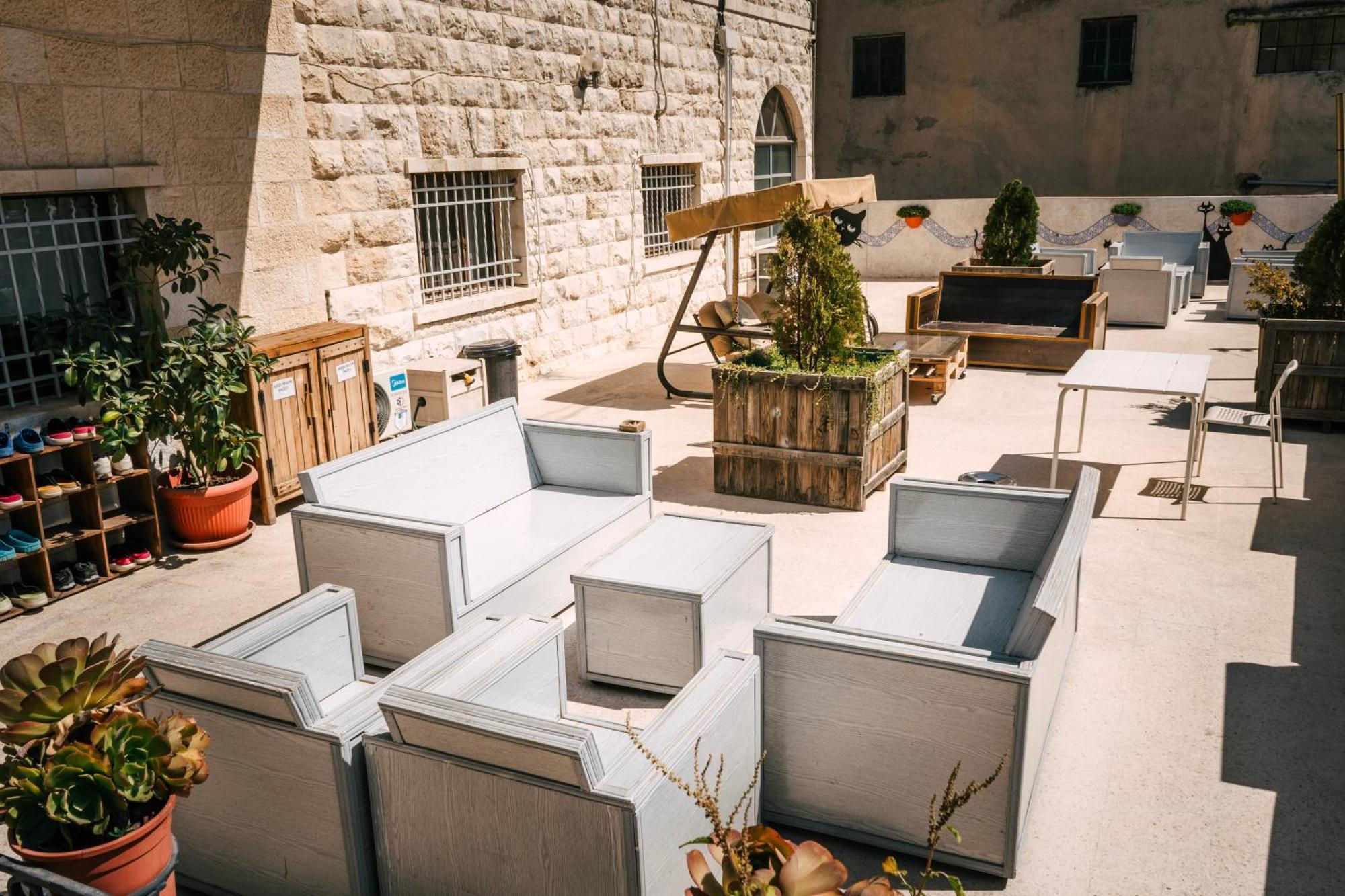 Carob Hostel Amman Luaran gambar